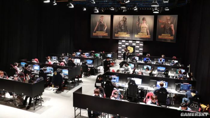 通过定期的 通过定期的