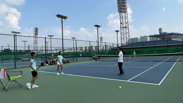 国内联赛中 国内联赛中